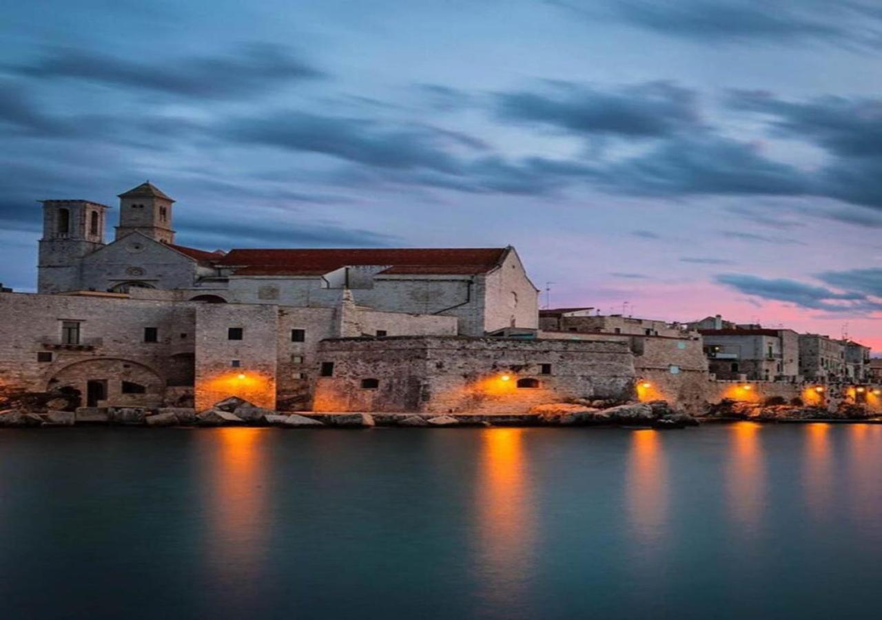 Suite Da Nonno Luigi 100 Metri Dal Mare Giovinazzo Eksteriør bilde