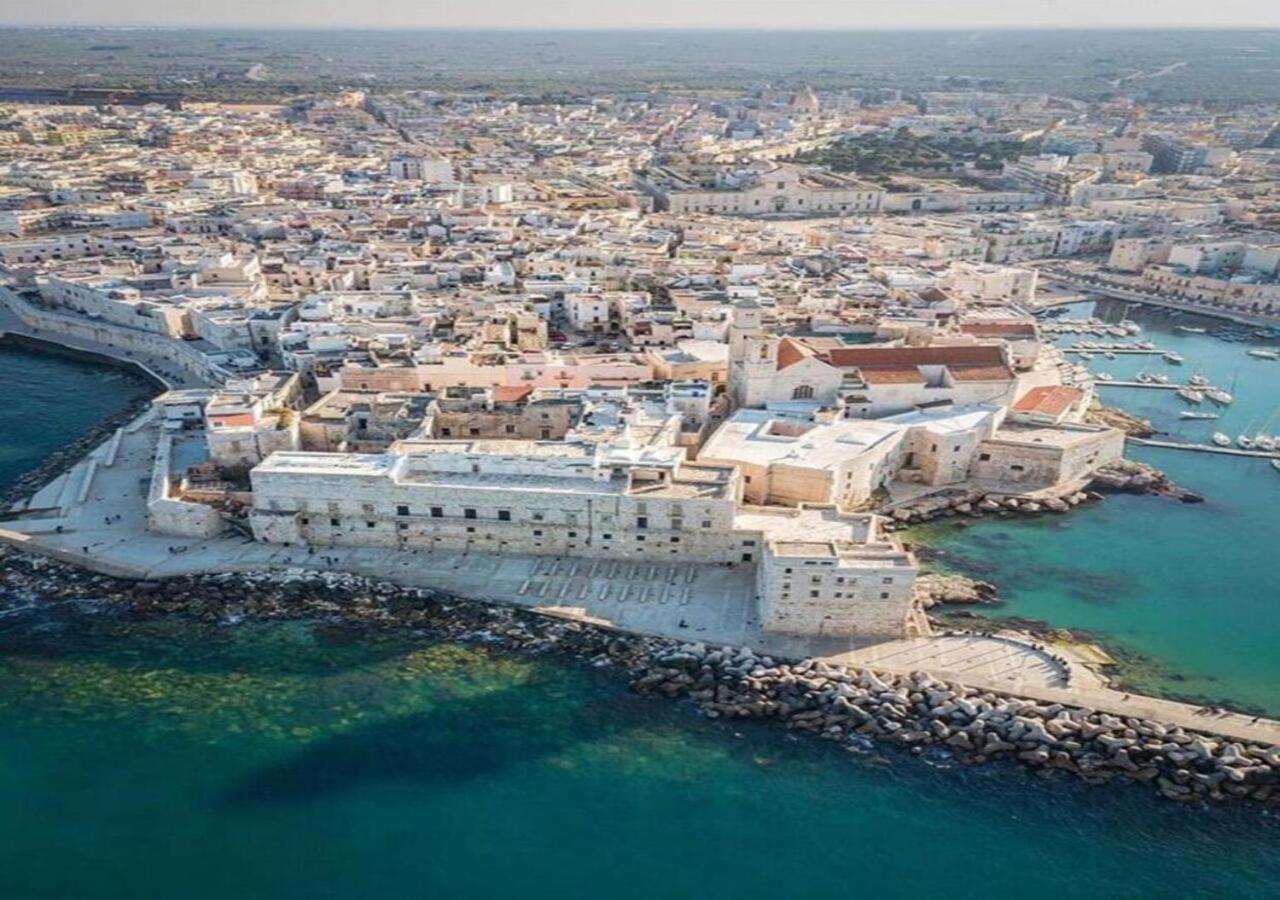 Suite Da Nonno Luigi 100 Metri Dal Mare Giovinazzo Eksteriør bilde
